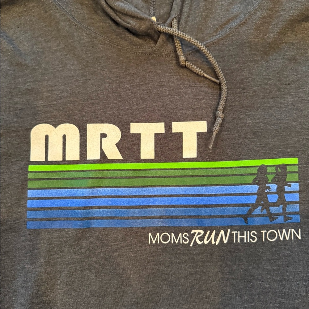 🎯3 for $15🎯 Grey MRTT lightweight hoodie Women’s size medium